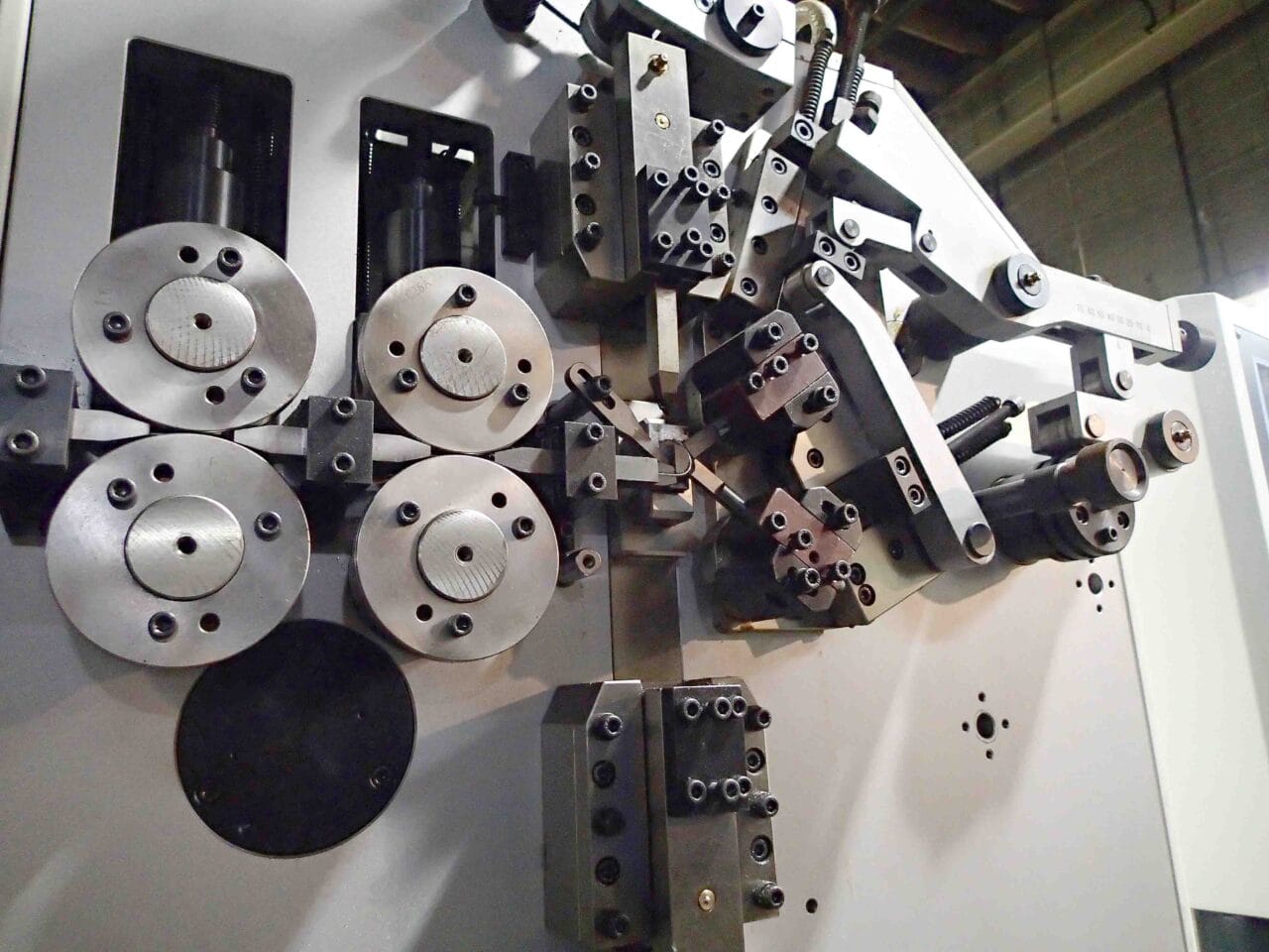 Delta D-226 Spring Coiling Machine, 2018- With Tooling - Revelation ...