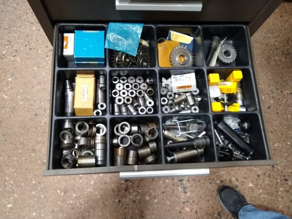 BOHLE UF 5.2 Flutemaster CNC Fluting Machine, 1994 - BMT Control, Tooling - Image 11