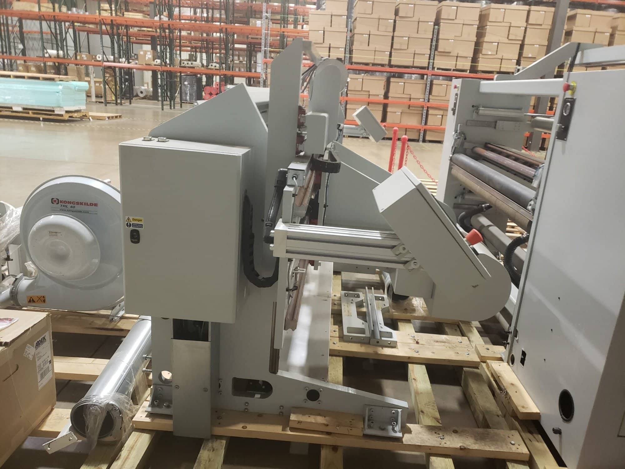 62" Universal X6 Duplex Slitter Rewinder, 2013 - Low Hours/Like New - Image 6