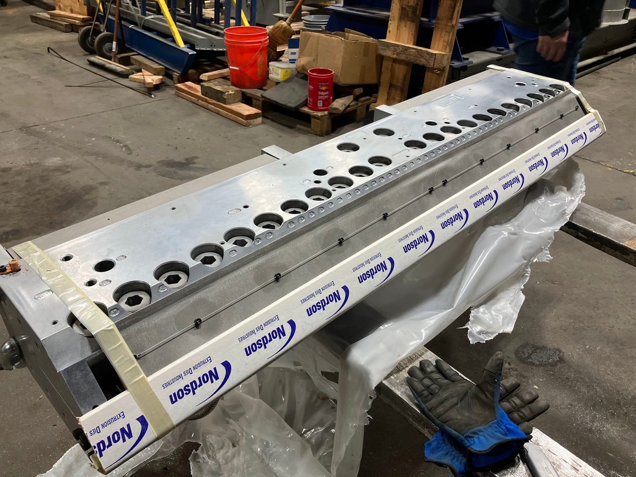 Extrusion Dies / Nordson Model H-40 Sheet Die, 2002 - 58" Slot Opening, Unused/ Refurbished