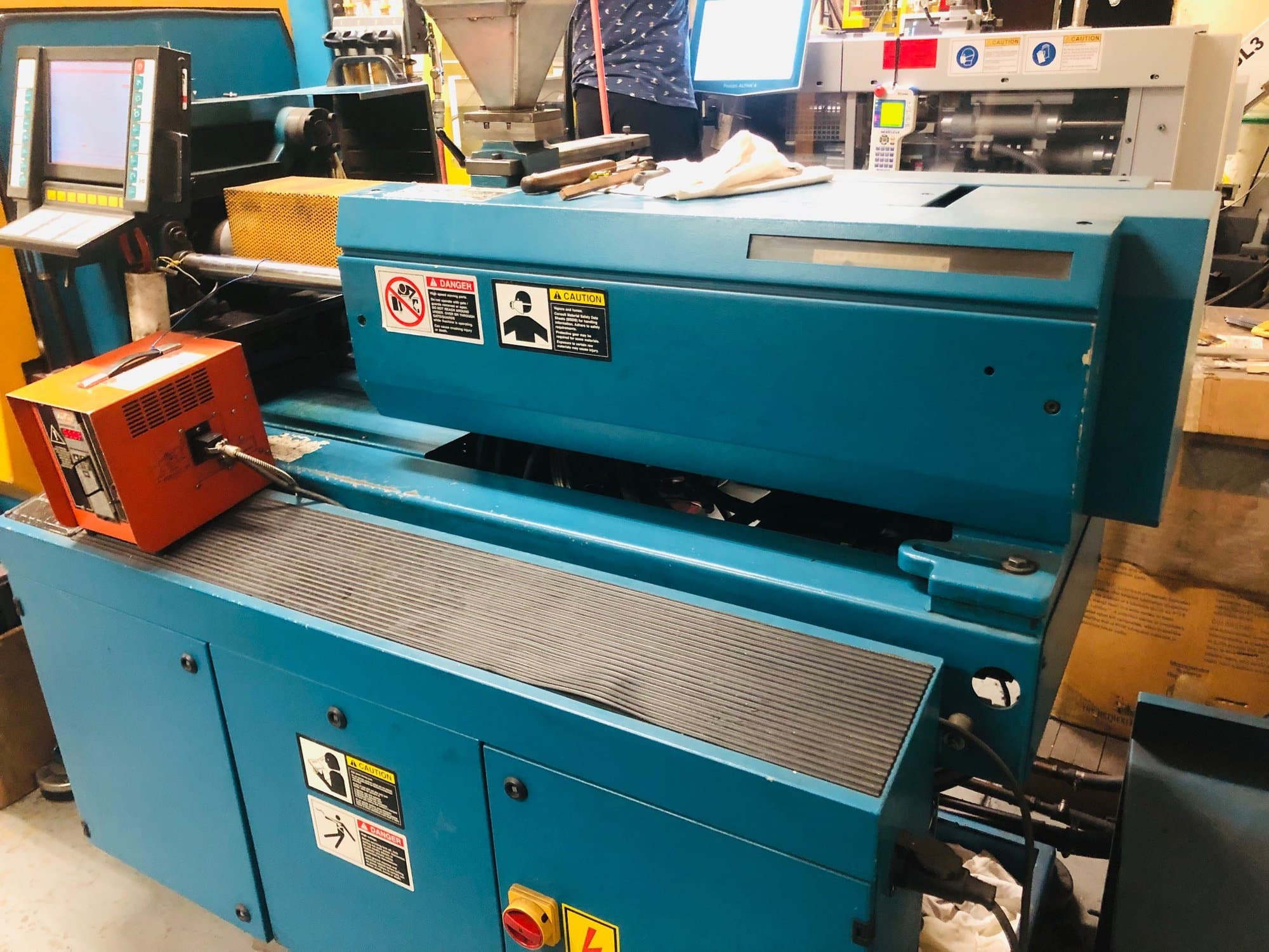 50 Ton Boy 50M Injection Molding Machine, 1996 - Image 8