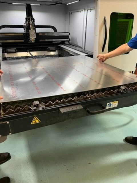 4,000 Watt IPG YLR LaserCube Fiber Laser, 2018 - 4' x 4' Table
