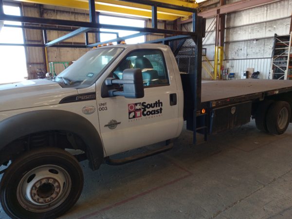 Ford F550 Super Duty, 2012, Regular Cab, Flatbed Truck - Image 3