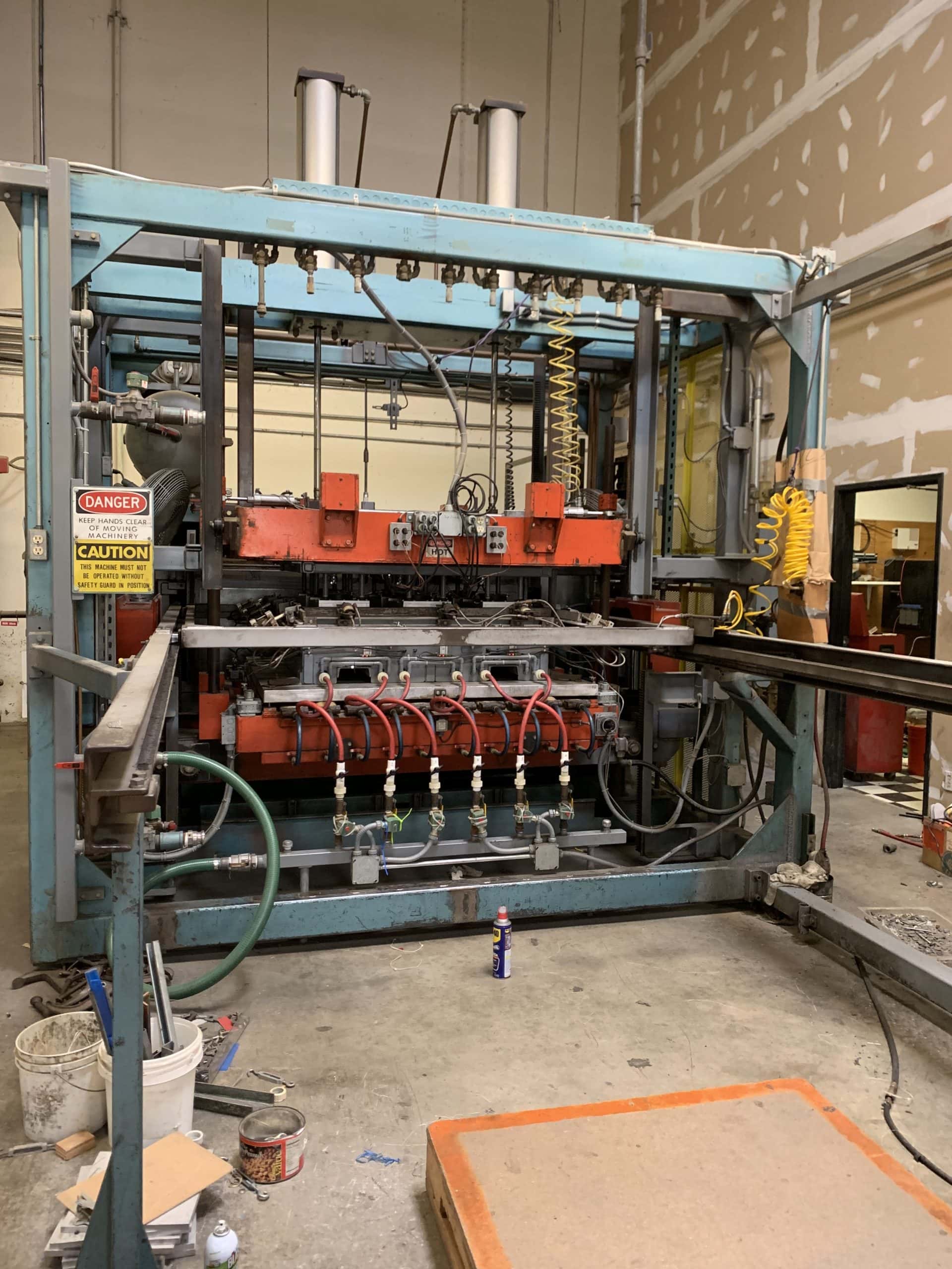 Drypol E1100 Vacuum Former