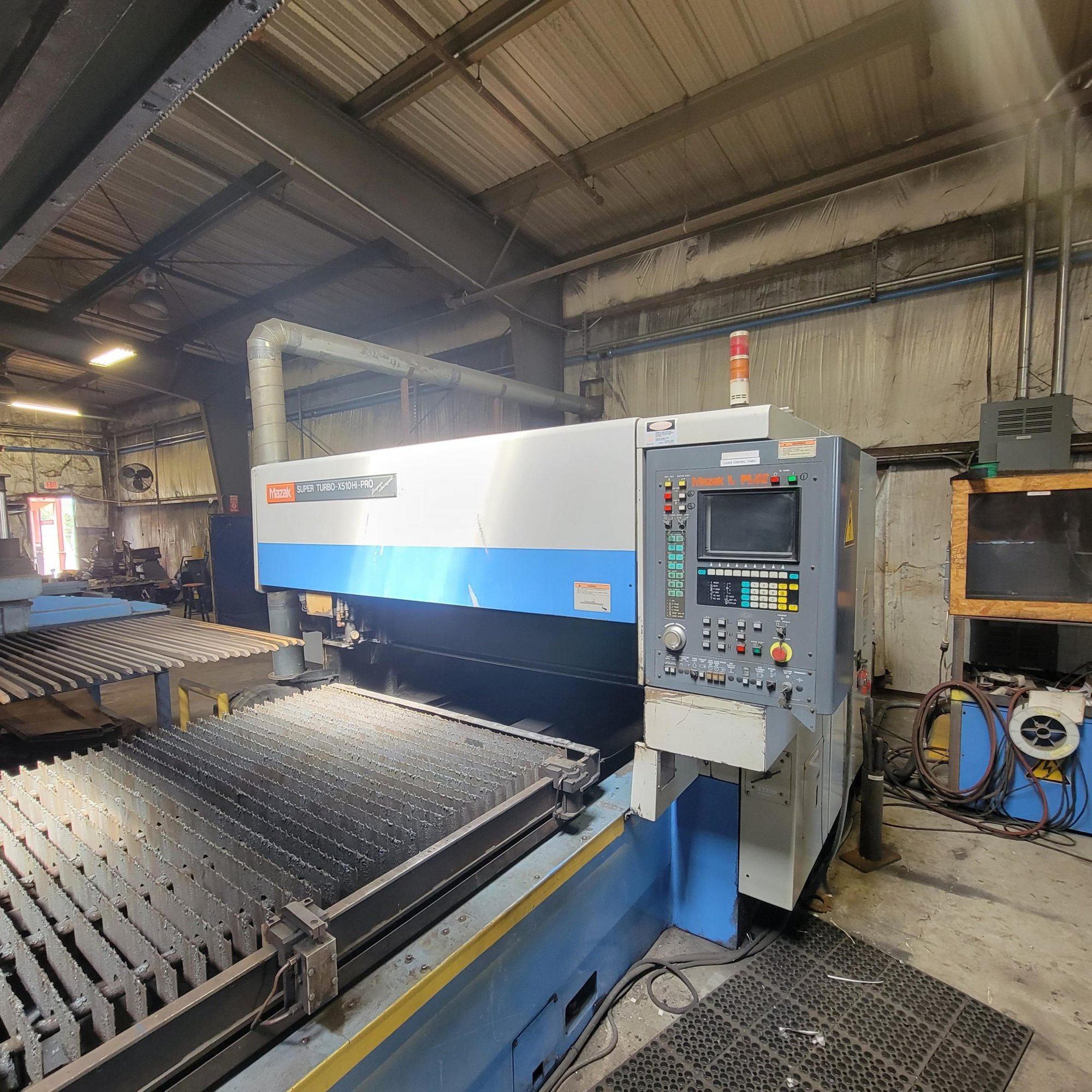 2000 Watt Mazak Super Turbo X510 CO2 Laser, 1997 - 5' x 10' Table