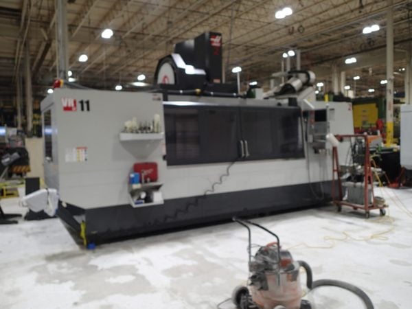 Haas VR-11 VMC, 2022 - 5 Axis, 20,000 RPM, Rigid Tapping, Chip Auger - Image 2