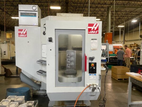 Haas EC-300 CNC HMC, 2004 - Dual Pallet, Mistaway, Chip Auger, NEEDS NEW SPINDLE - Image 2