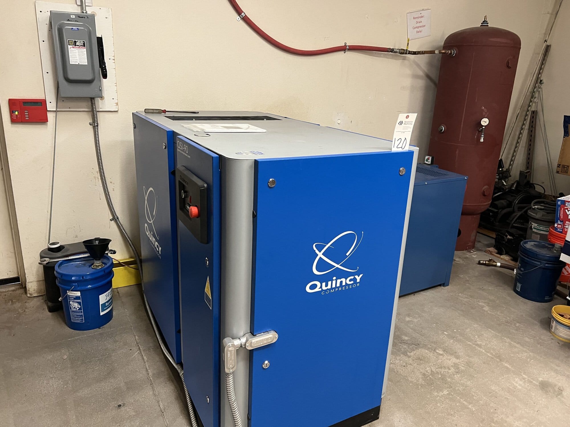 quincy screw compressor with dryer and 120 gallon storage tank