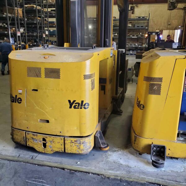 Yale NTA0330SB Narrow Aisle Forklift