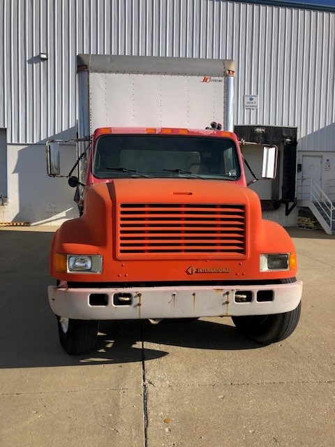 24' International 4900 Detroit Diesel Box Truck