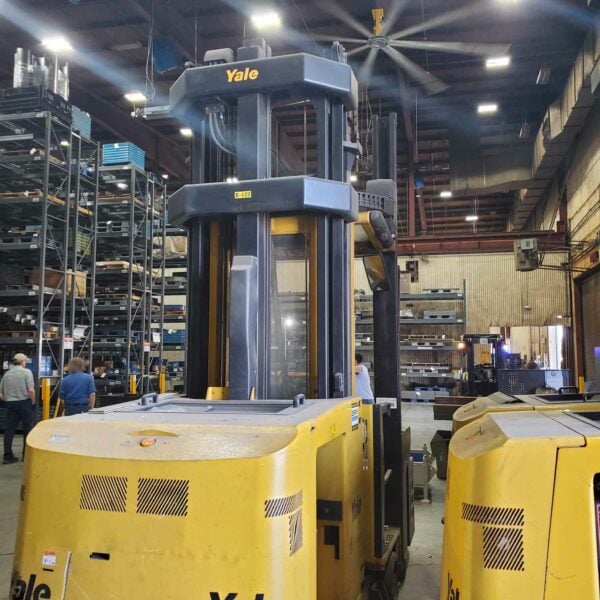 Yale NTA0330SB Narrow Aisle Forklift
