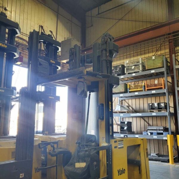 Yale NTA0330SB Narrow Aisle Forklift