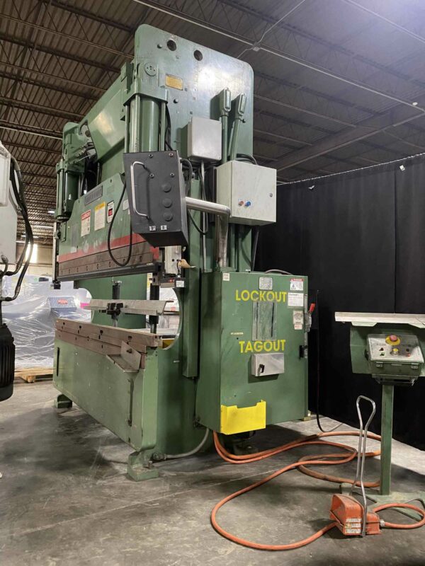 90 Ton x 8' Cincinnati 90CBIIX8 CNC Press Brake