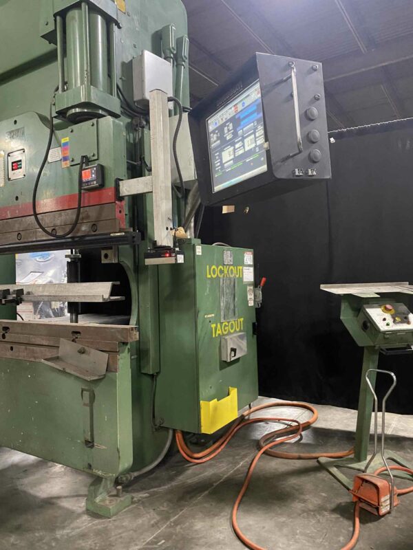 90 Ton x 8' Cincinnati 90CBIIX8 CNC Press Brake