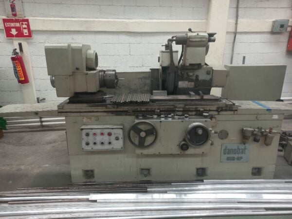 Danobat 800 RP Cylindrical Grinder