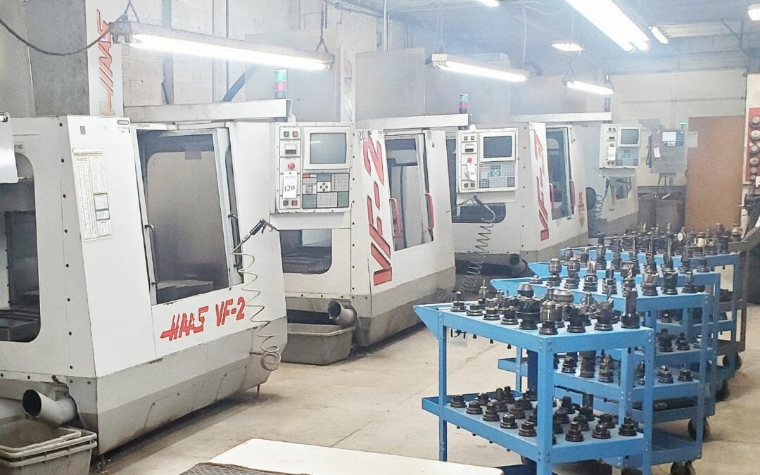 haas vertical machining centers displayed for online equipment auction