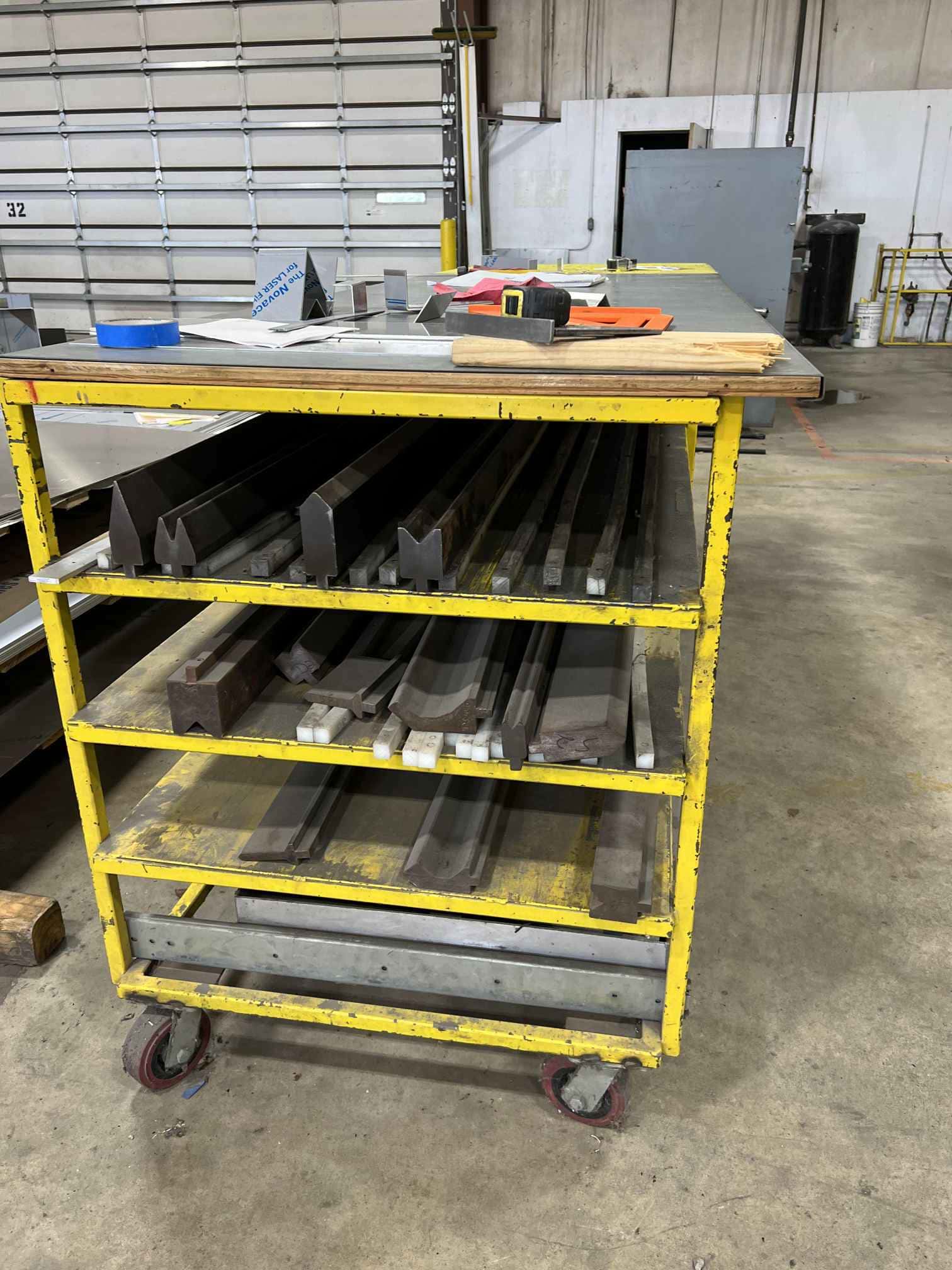 120 Ton X 10' Atlantic HDE, Press Brake - Lots Of Tooling Included ...