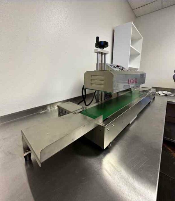 LX6000 Continuous Induction Sealing Machine and Capper
