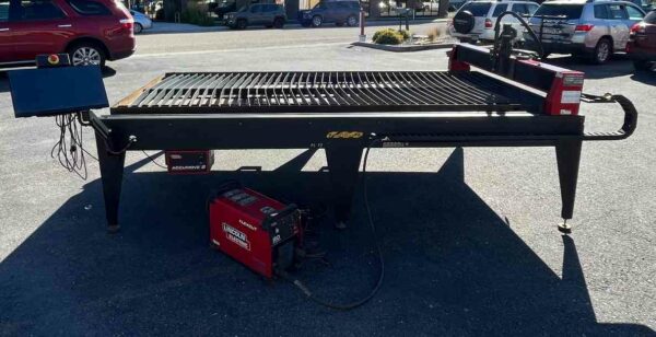 Lincoln Electric Torchmate 4510 5 'x 10' CNC Plasma Cutter with Water Table