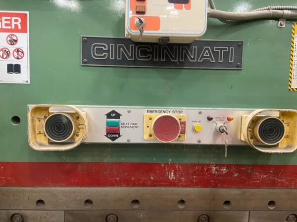 90 Ton x 8' Cincinnati 90CB8 Press Brake
