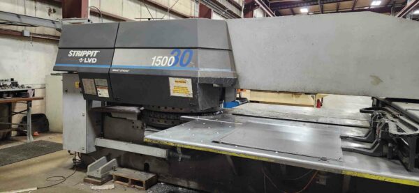 Strippit 1500 H-30 30 Ton Turret Punch Press