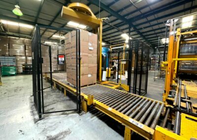 lantech model sc001513 pallet stretch wrapper with safety cage
