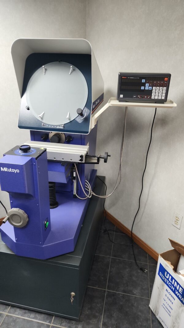 Mitutoyo PH-A14 Optical Comparator with Mitutoyo KA-200 Counter