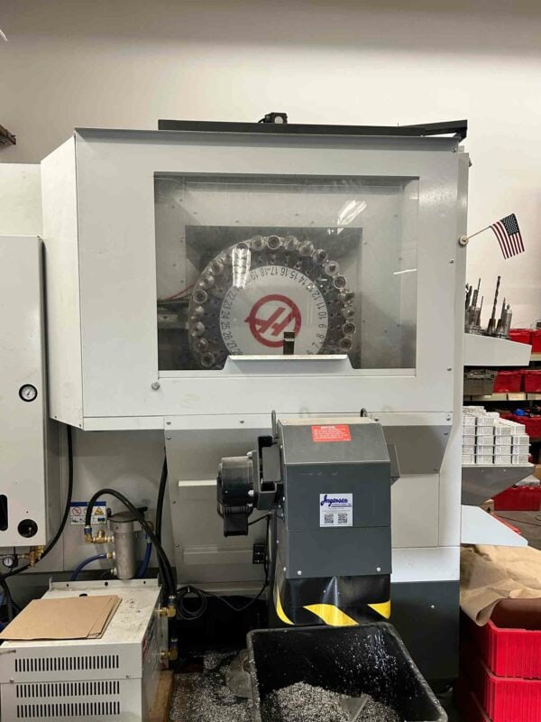 Haas UMC-500 Universal Machining Center