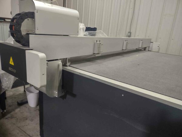 8'x5' IECHO BK32517 CNC Router