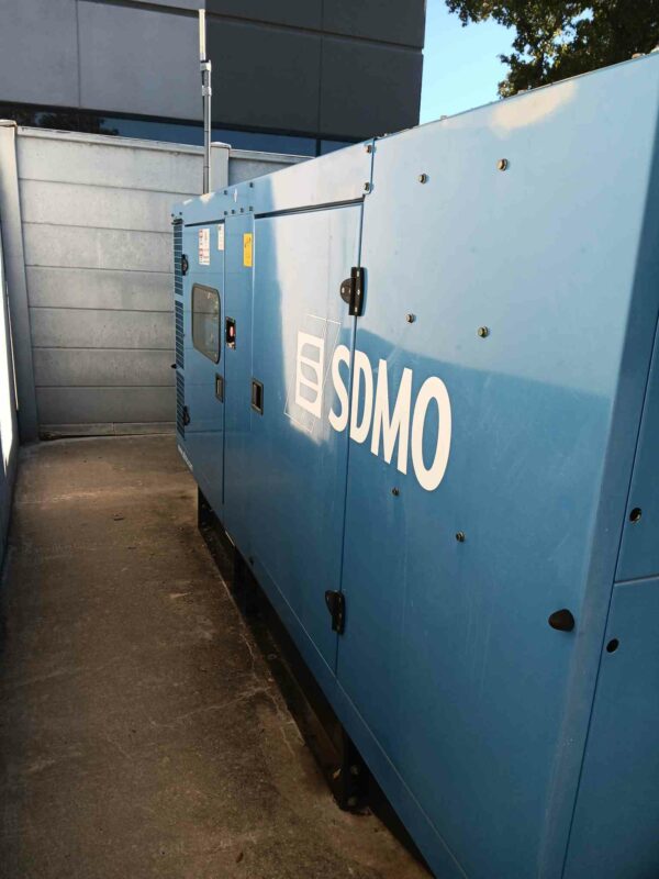 110 kW SDMO J125UC Diesel Generator