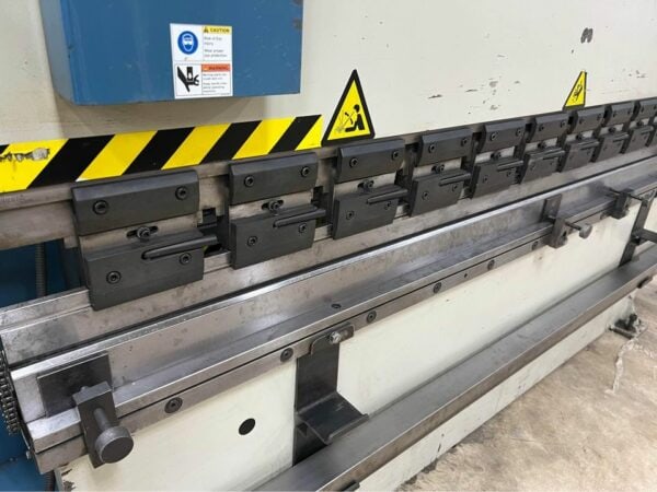 70 Ton x 8' Baileigh PPTK 70/25 CNC Press Brake