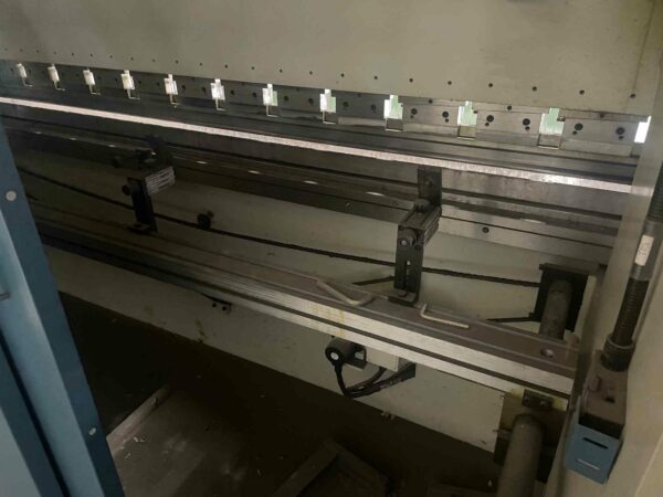 112 Ton Baileigh BP-11210 CNC Press Brake