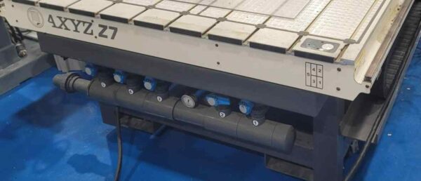 4'x8' AXYZ -Z7 CNC Router - Vacuum Table