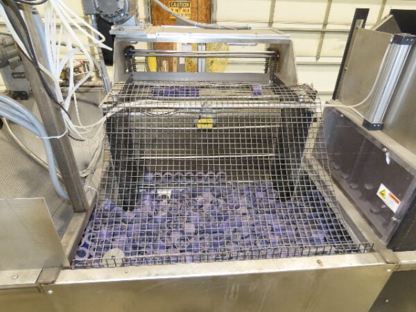 Aerosol Can Bottle Puck Sorter and Inserter for Bottle Filling Capper Line