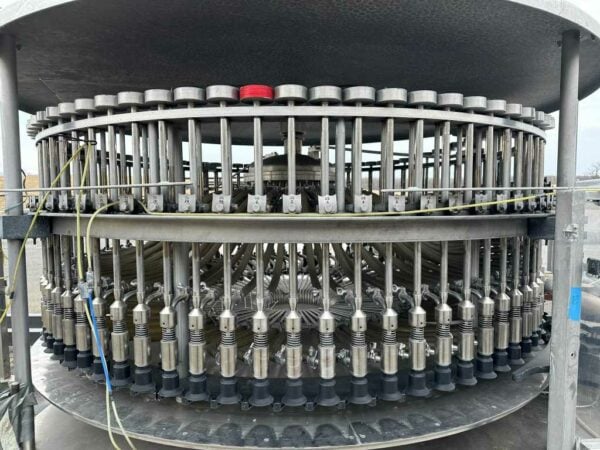 80 Head U.S. Bottlers Machinery Co. Gravity Liquid Filler Monoblock PGF-80