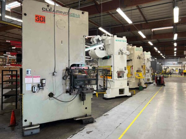 220 Ton Seyi SN2-220 Punch Press