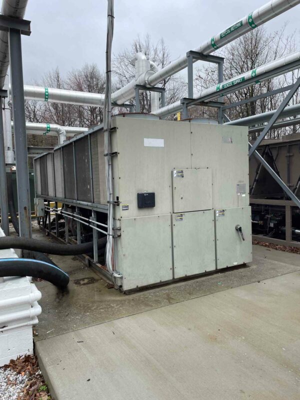 200 Ton Trane RTAC Outdoor type, Ammonia, Air to Water chiller