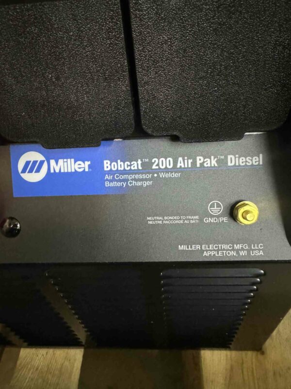 (1) Diesel Miller Electric Bobcat 200 Air Pak