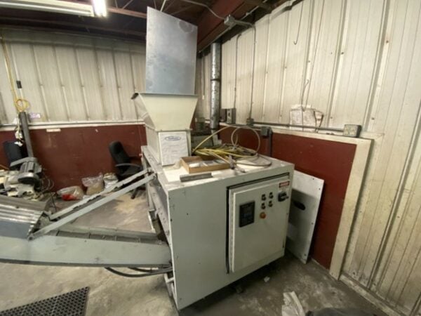 Puckmaster LT'L Pucker 16-6 Hydraulic Briquetting Machine