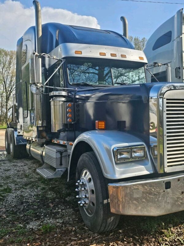 Freightliner DS Convention Classic XL