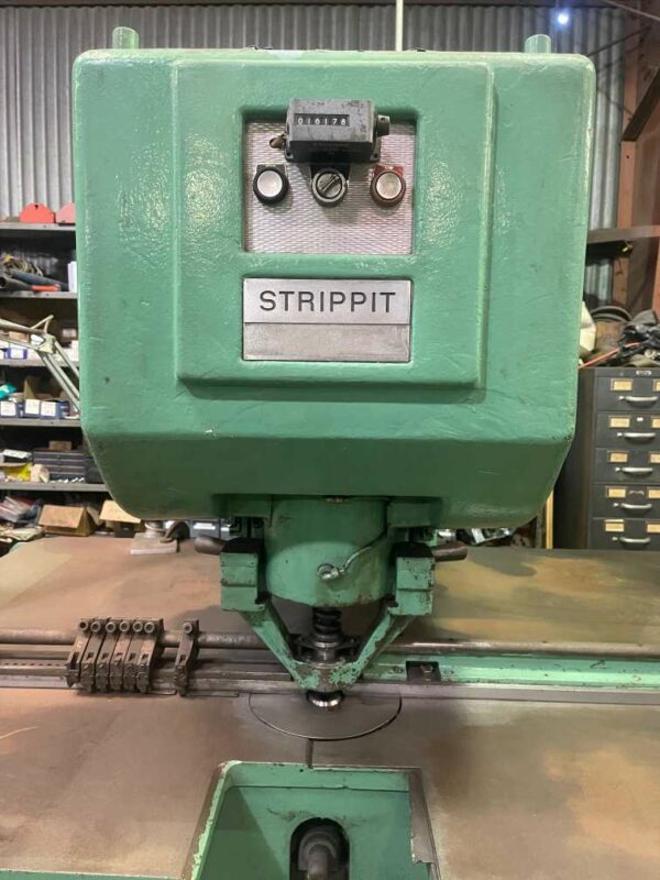40 Ton Strippit custom 30/40 Single Station Punch Press