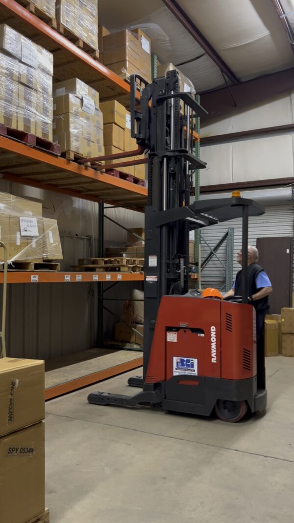 Raymond 750-R35TT Reach Forklift