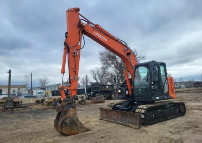 2015 hitachi zx135 us-5n excavator with blade