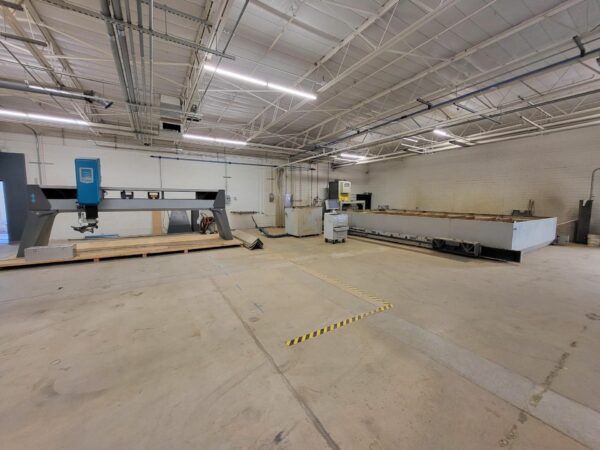 10' x 20' Flow Mach 4 5 Axis Waterjet