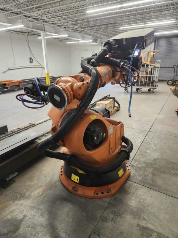 Kuka KR210 Robot With 30' KL 1500-3 Kuka Rail System