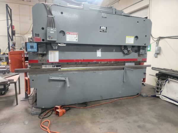 155 ton x 12' HTC Hydraulic Press Brake 155-12H