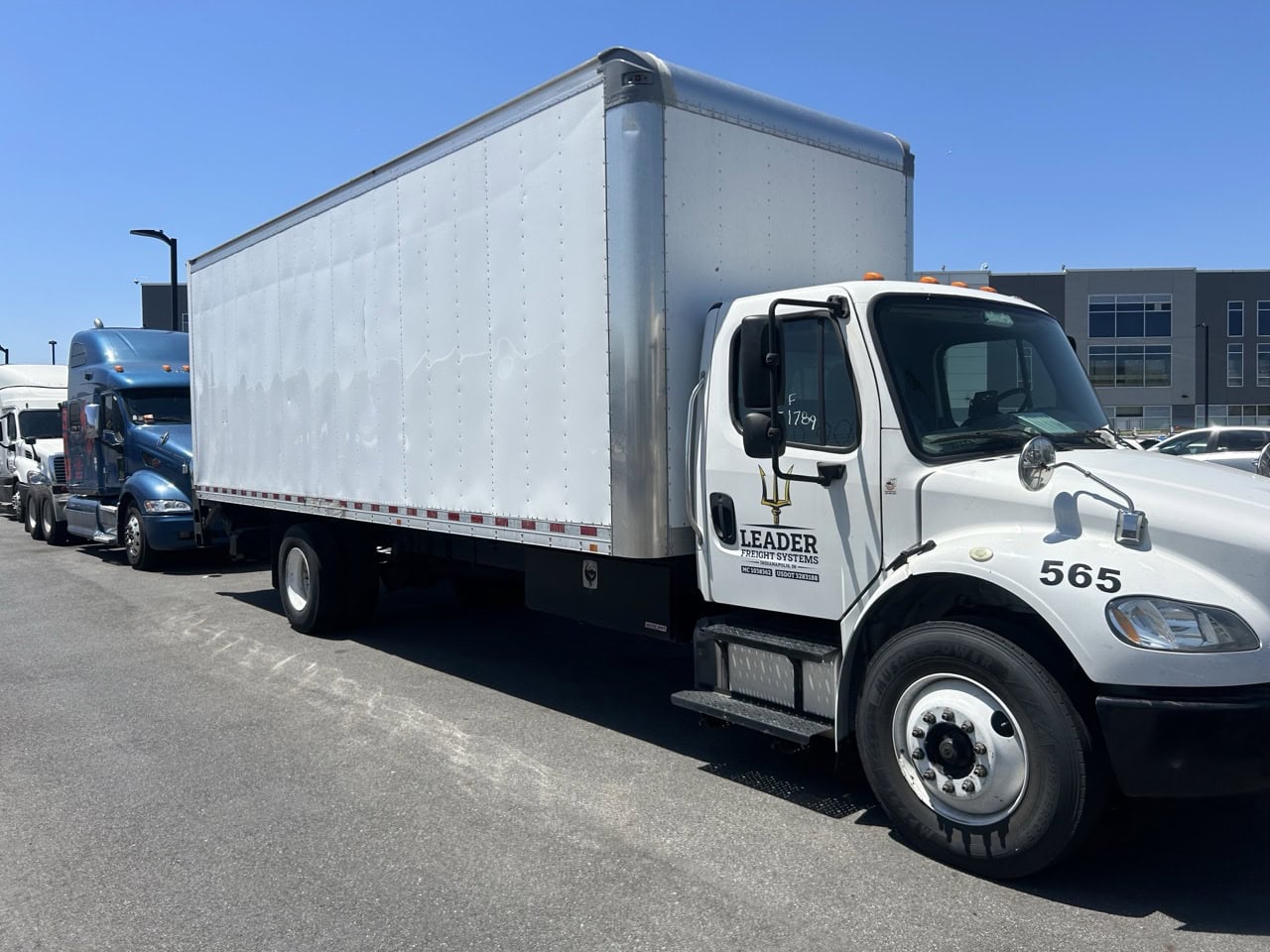 26 000 GVWR Freightliner M2 Box Truck 2015 Revelation Machinery 26 000 GVWR Freightliner M2 Box Truck 2015 Revelation Machinery