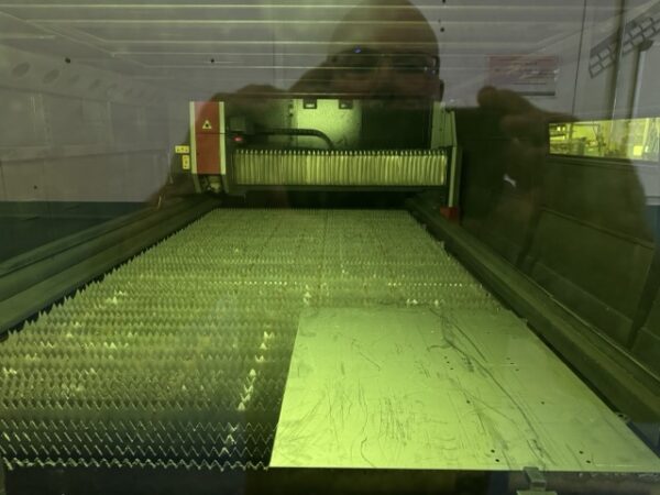 3000 Watt Amada Ensis 3015 AJ Fiber Laser