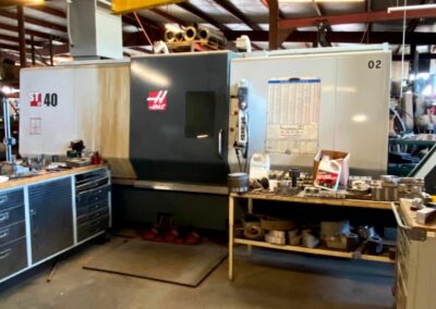 haas st-40 cnc lathe 2013 - ht live tooling with c-axis programmable tailstock upgraded spindle