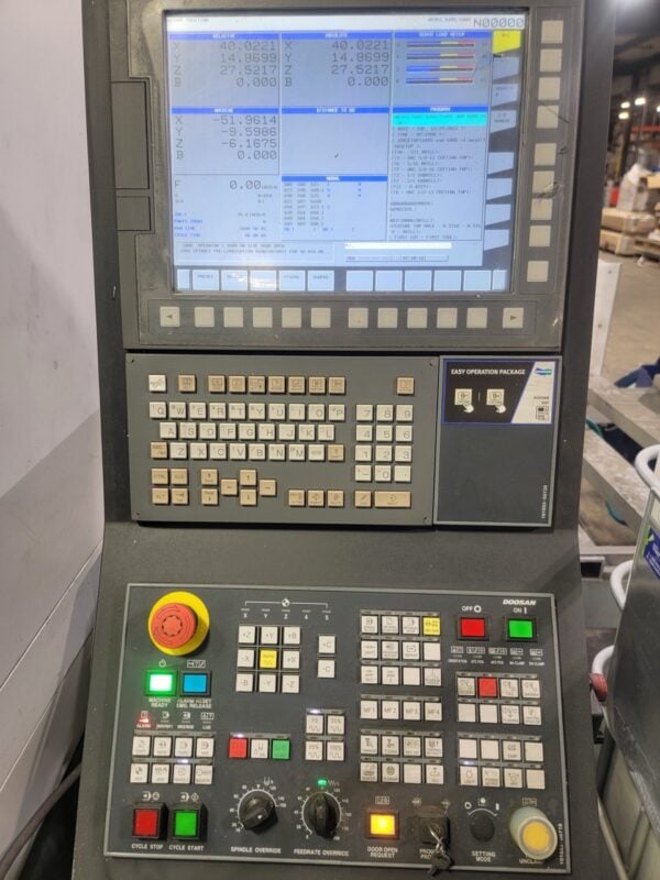 Doosan VCF 850LSR 4 Axis VMC, 2019 - Tilting B-Axis, Renishaw Probe, Tool-Setter, LNS Conveyor - Image 6